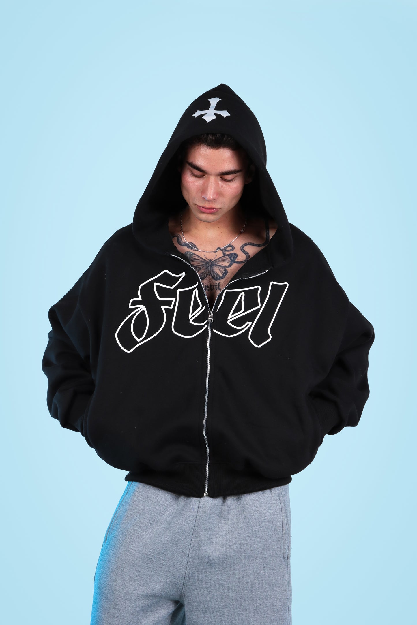 SUDADERA CON CIERRE FEEL NEGRO