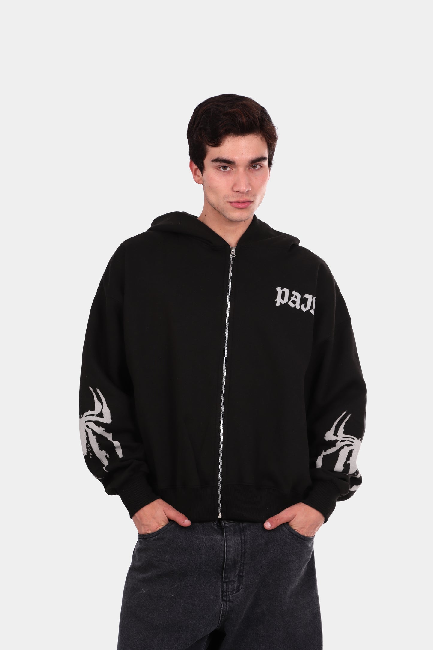 SUDADERA CON CIERRE NEGRO